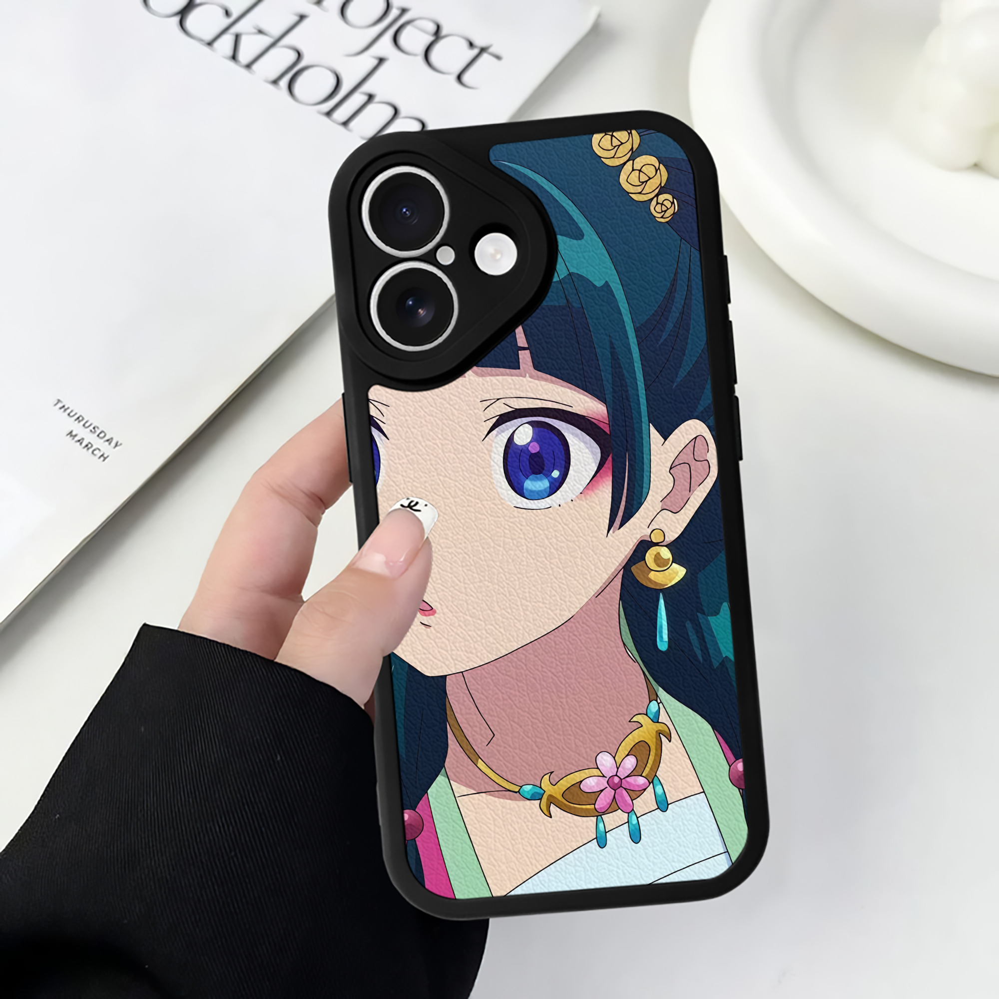 薬屋のひとりごと The Apothecary Diaries 【iPhone 16シリーズ対応】シリコンスマホケース（レザー調） 材質：シリコン